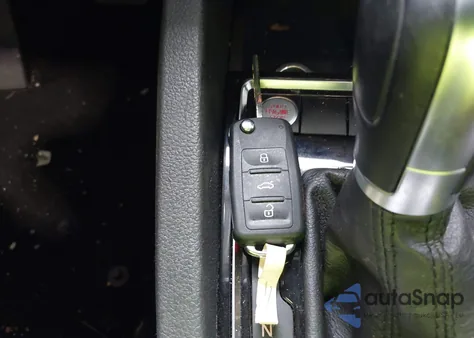 2017 Volkswagen Jetta 1.8T Sel/1.8T Sel Premium from USA, damaged, VIN 3VWL17AJXHM326307